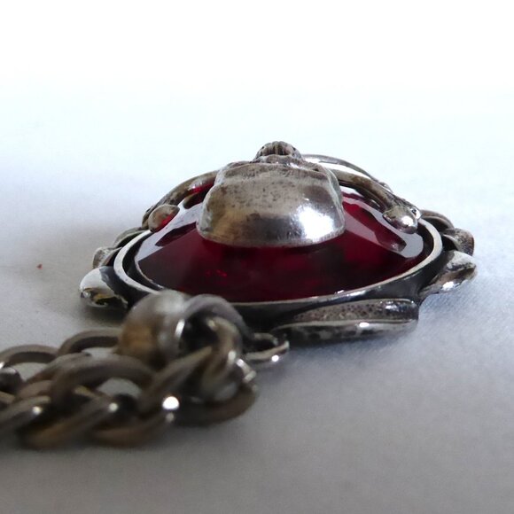 NEW SKULL CROSSBONES BLOOD RED JEWEL PENDANT W/ SILVER 20” CHAIN GOTHIC - Picture 6 of 16